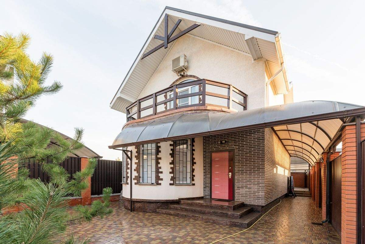 Дом на продажу в Краснодаре, Калмыкская улица, 12 фото №1
