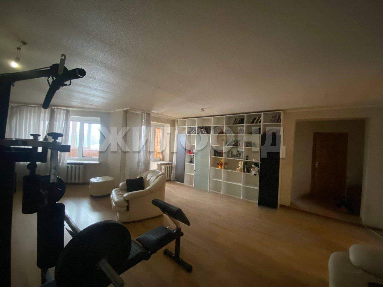 Квартира на продажу в Брянске, Московский микрорайон, 44 фото №3