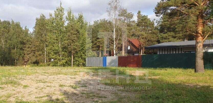 Продам земельный участок 1090 м.кв.