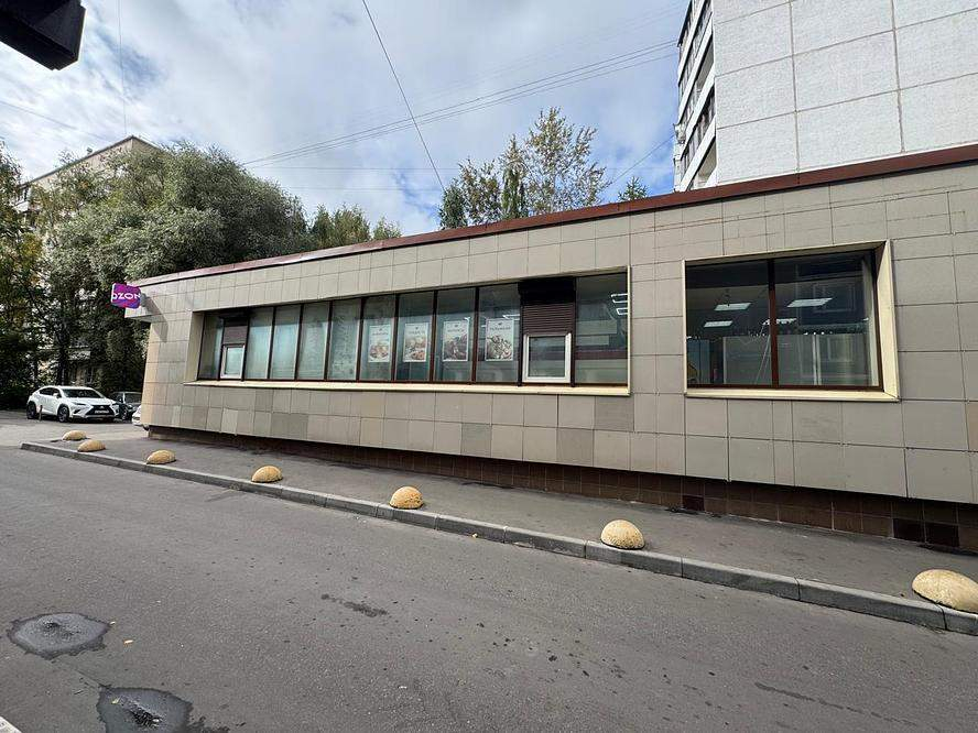 Сдам в аренду магазин 234.6 м.кв.