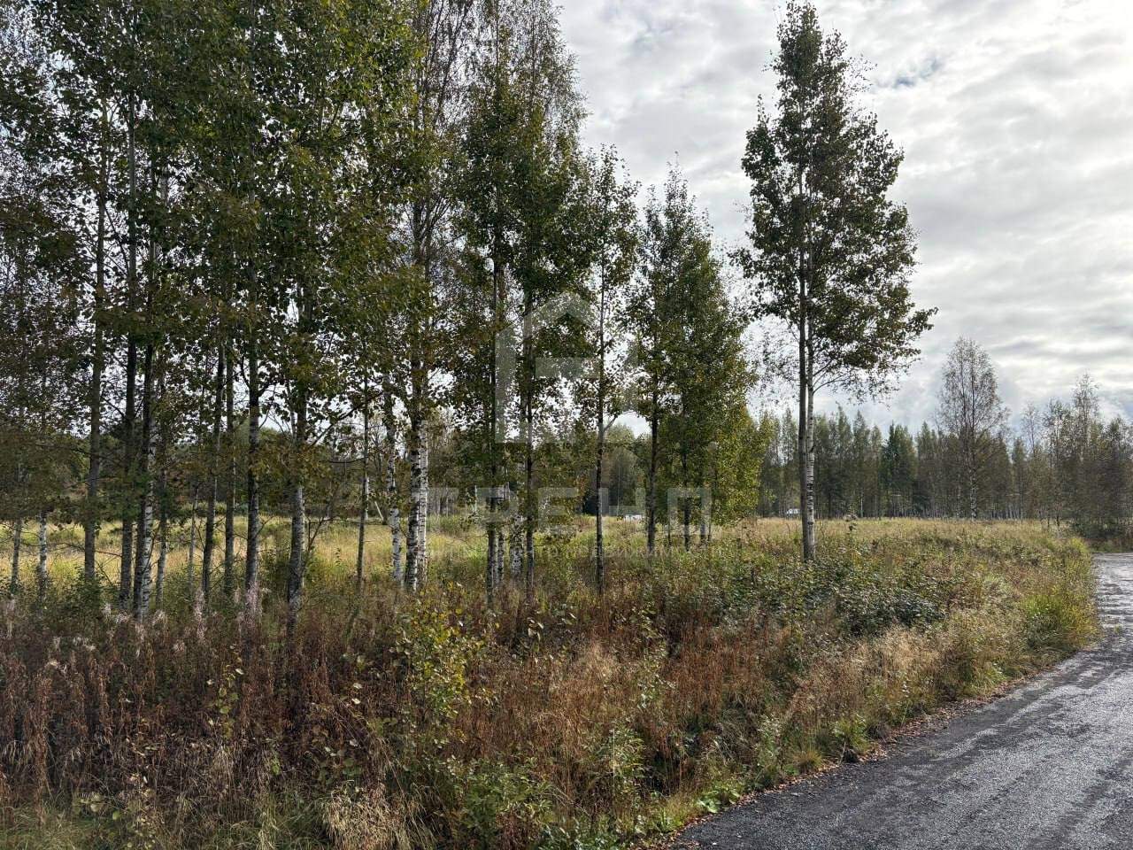 Продам земельный участок 700 м.кв.