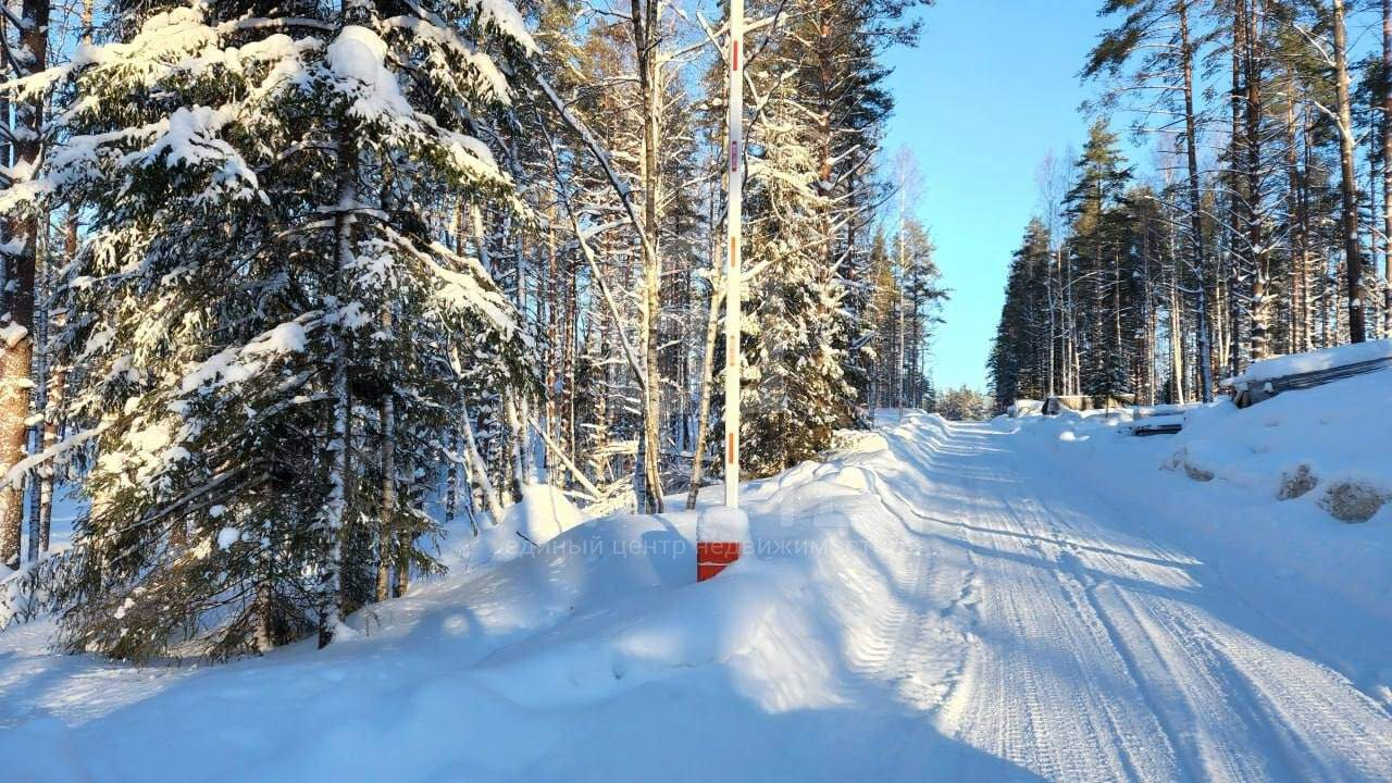 Продам земельный участок 690 м.кв.