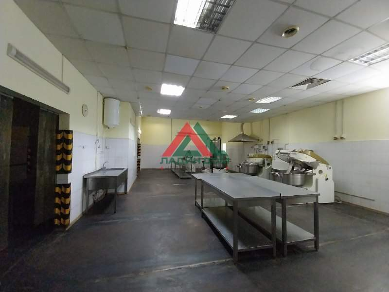 Продам помещение свободного назначения 464.6 м.кв.