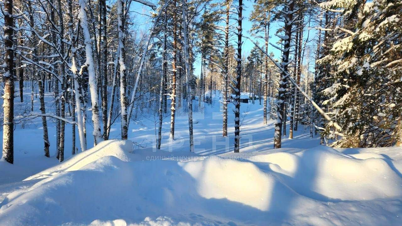 Продам земельный участок 690 м.кв.