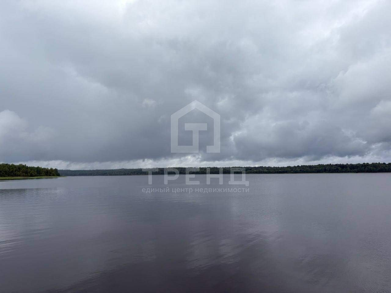 Продам земельный участок 690 м.кв.