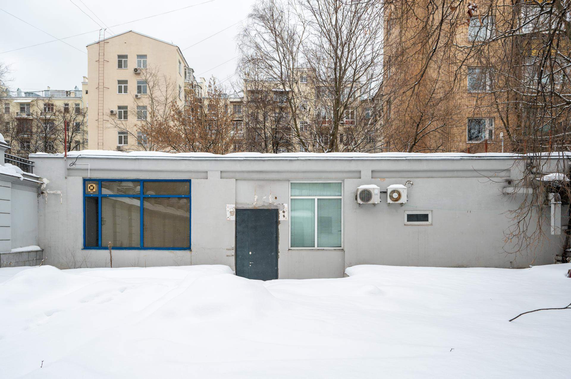 Продам торговое помещение 704.7 м.кв.