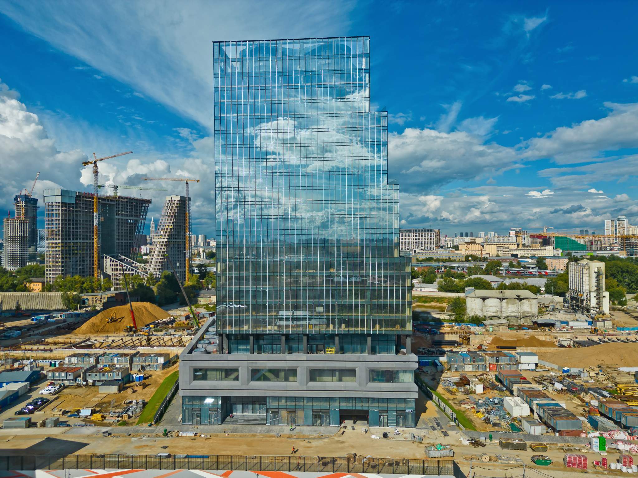 Сдам в аренду офис 2451.7 м.кв.