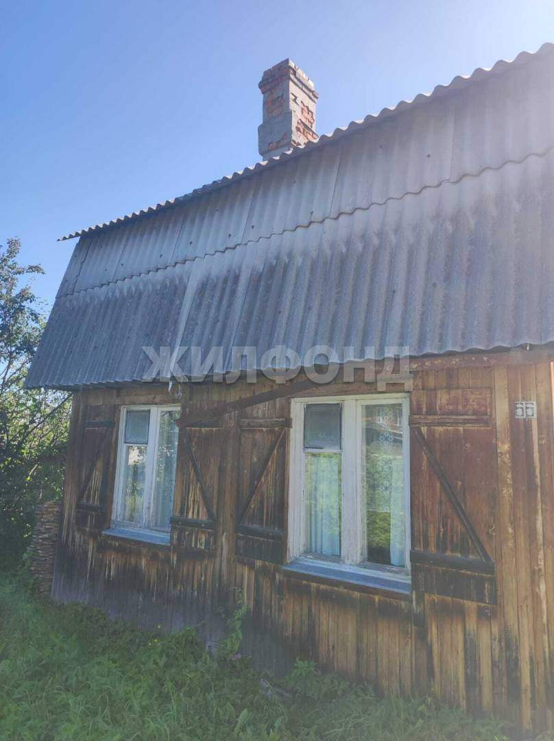 Продам земельный участок 600 м.кв.