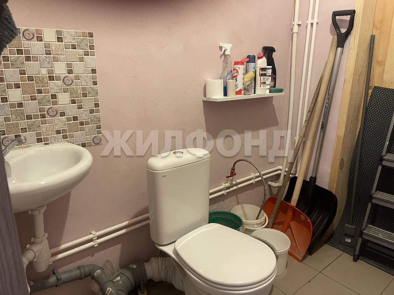 Продам магазин 64 м.кв.