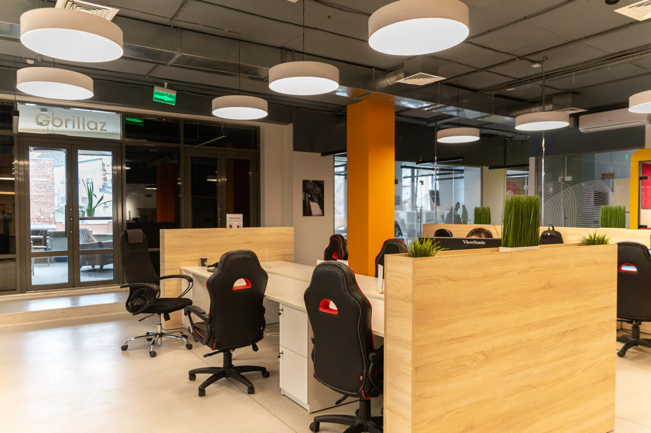 Сдам в аренду офис 2400 м.кв.