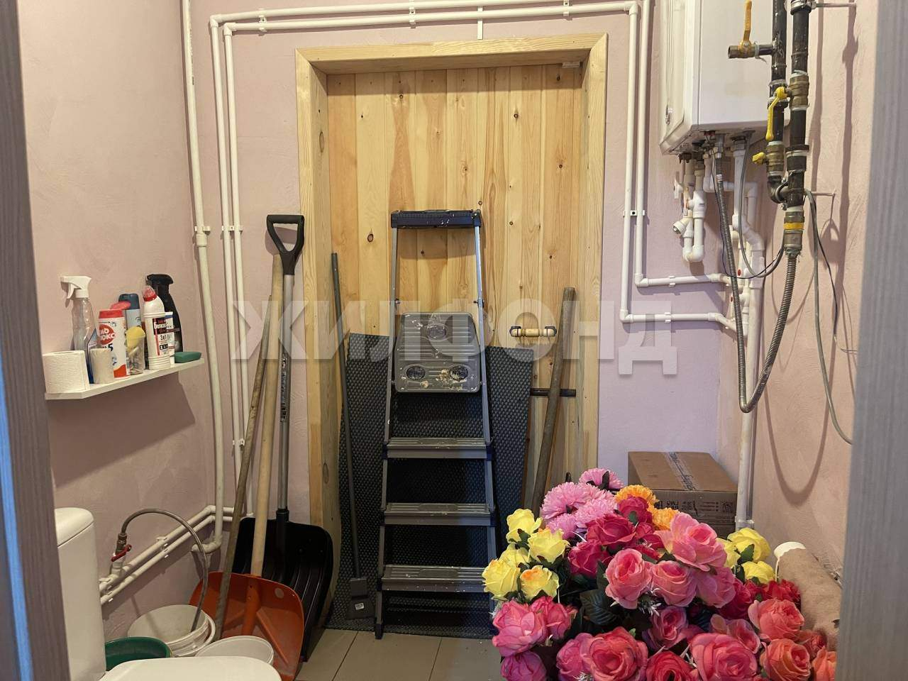 Продам магазин 64 м.кв.