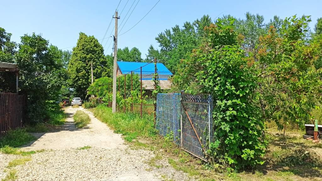 Продам земельный участок 400 м.кв.