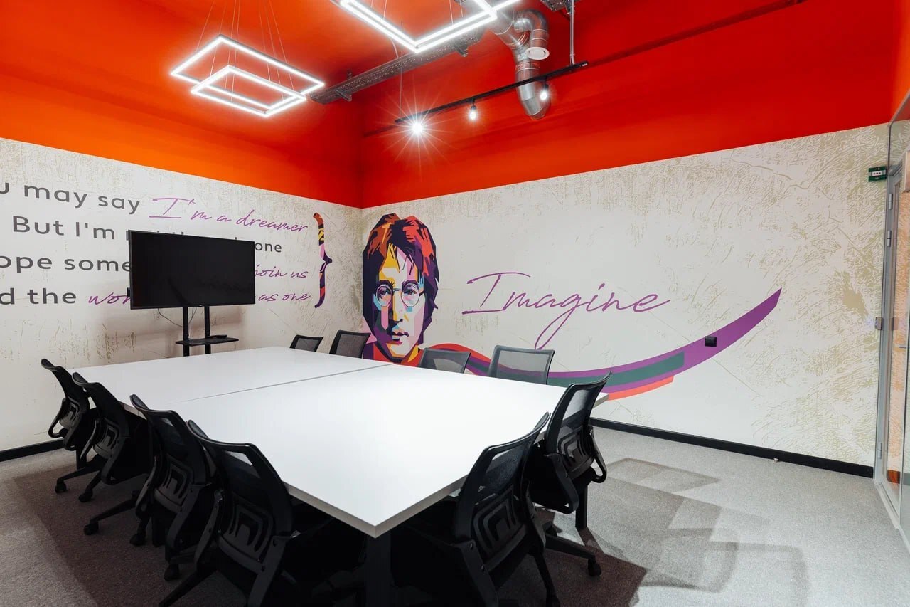 Сдам в аренду офис 1600 м.кв.