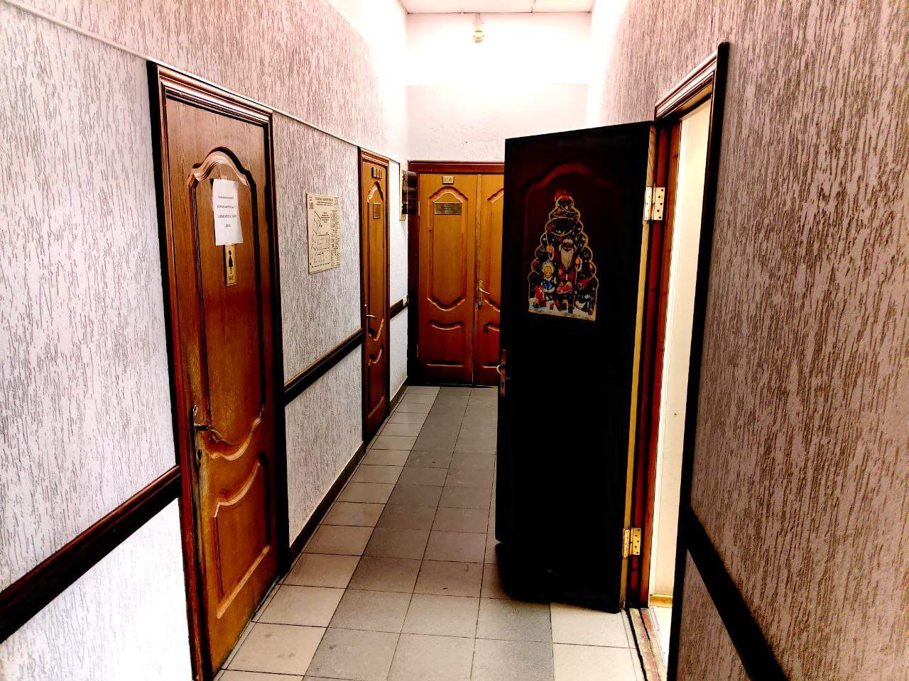 Продам торговое помещение 1197.5 м.кв.