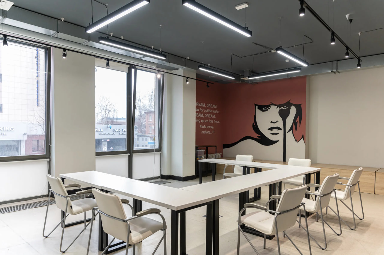 Сдам в аренду офис 1500 м.кв.