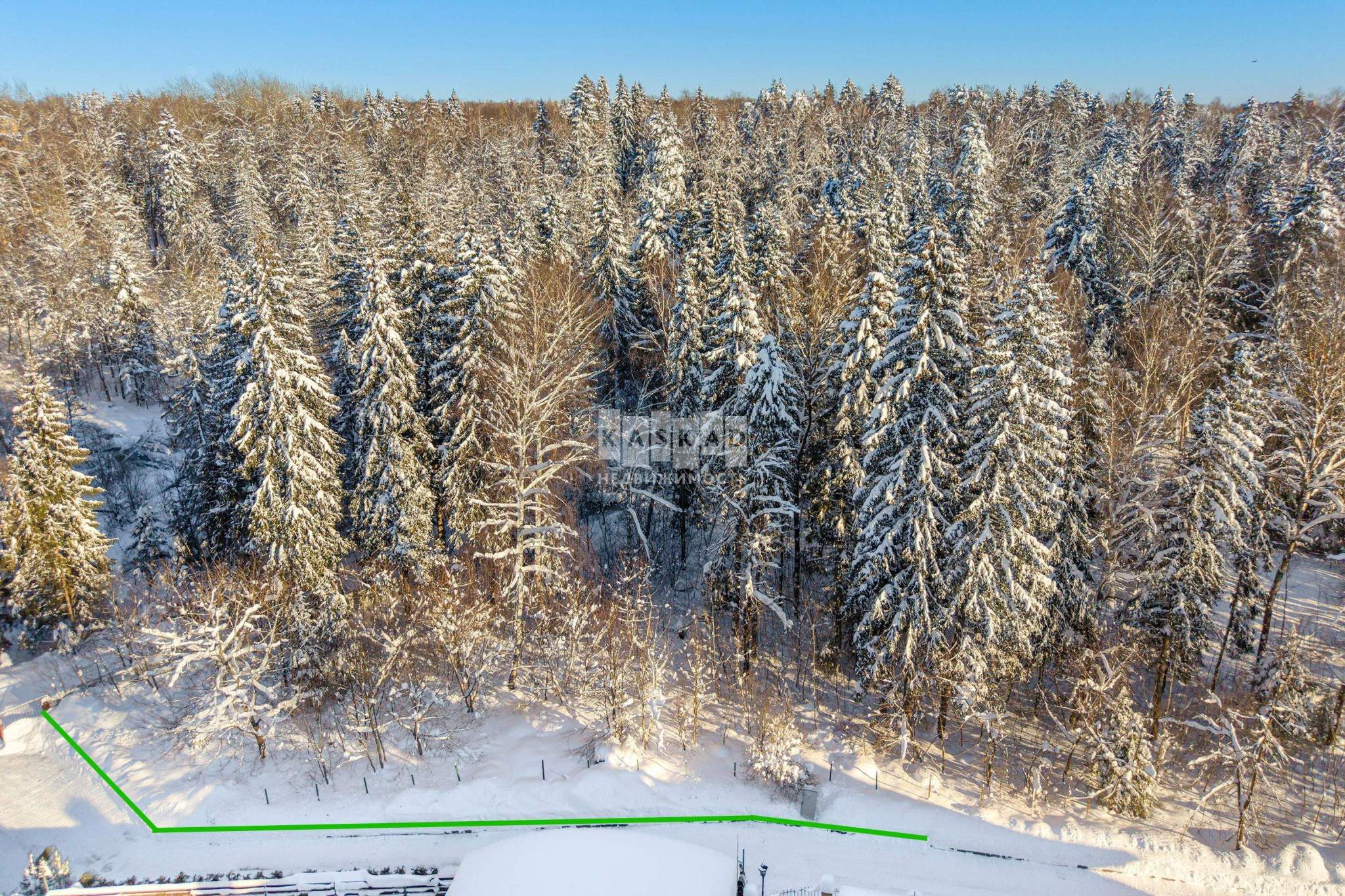 Продам земельный участок 1900 м.кв.