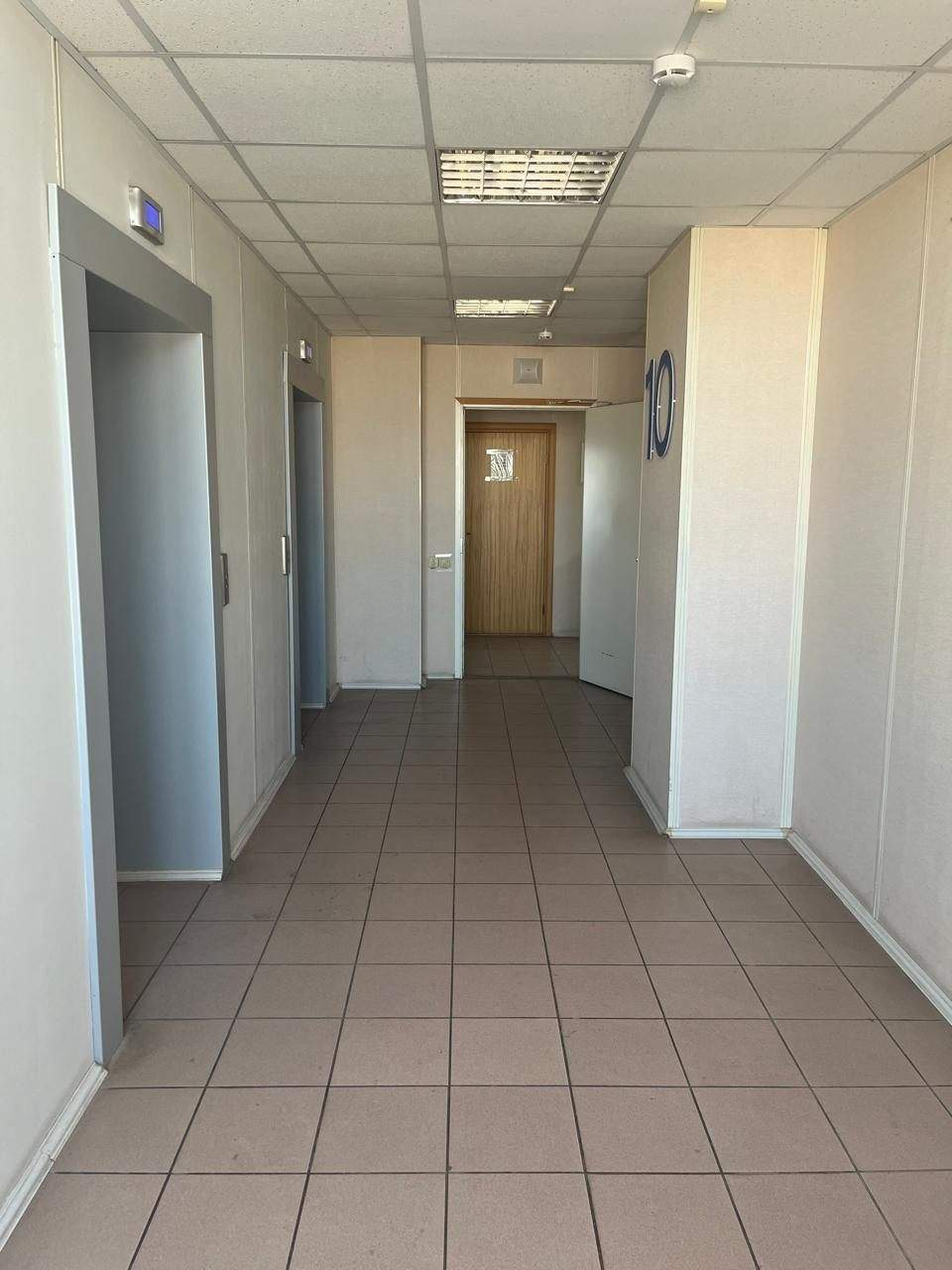 Продам офис 1028.8 м.кв.