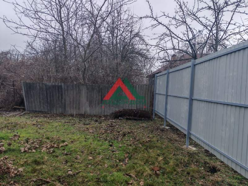 Продам земельный участок 600 м.кв.