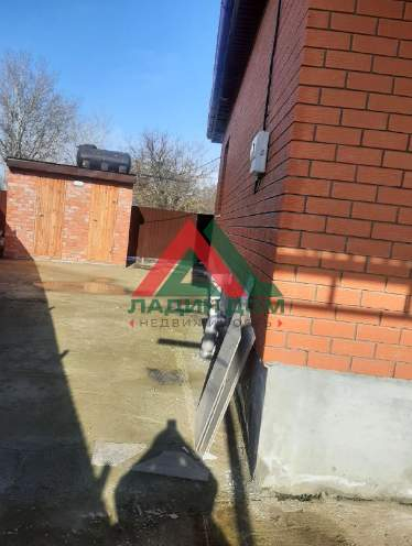 Продам земельный участок 800 м.кв.