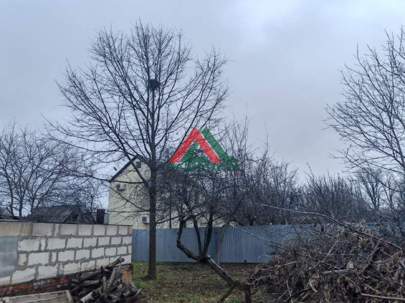 Продам земельный участок 600 м.кв.