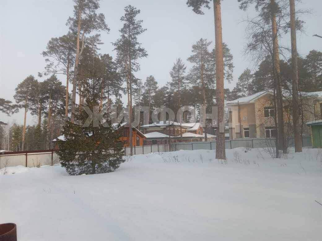 Продам земельный участок 870 м.кв.