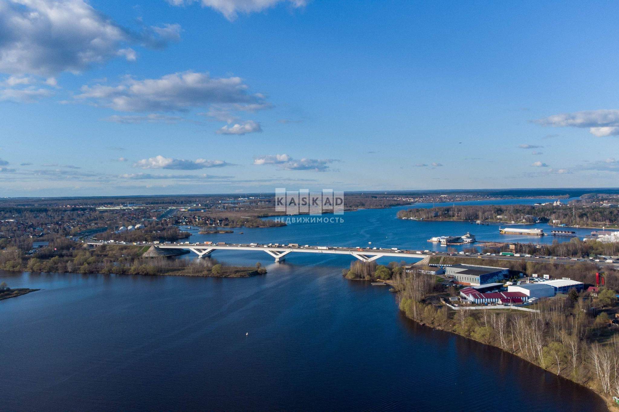 Продам земельный участок 750 м.кв.