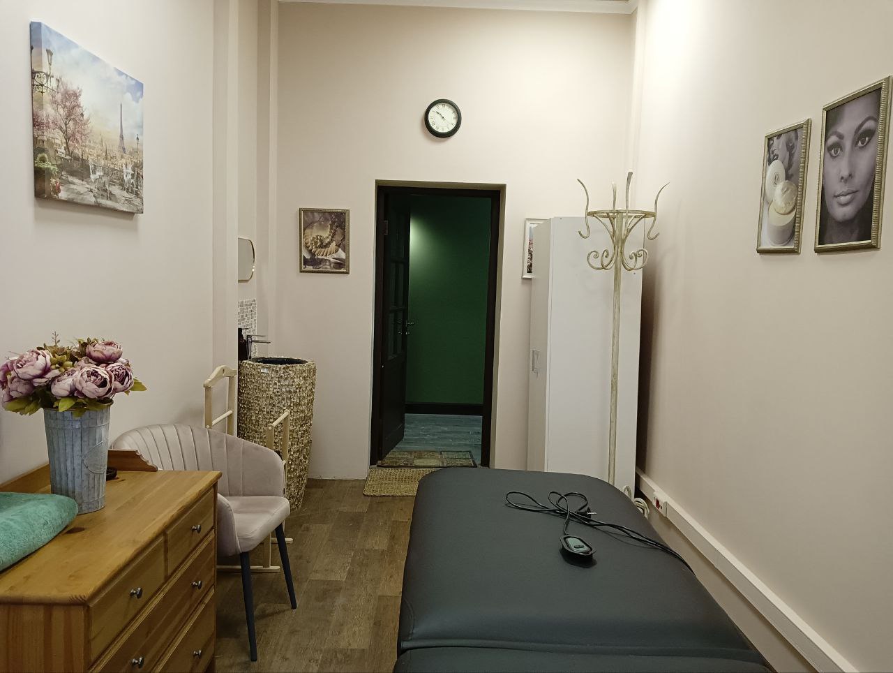 Сдам в аренду офис 12.9 м.кв.