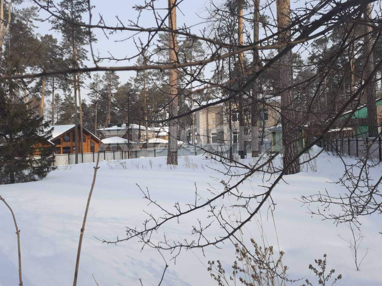 Продам земельный участок 870 м.кв.