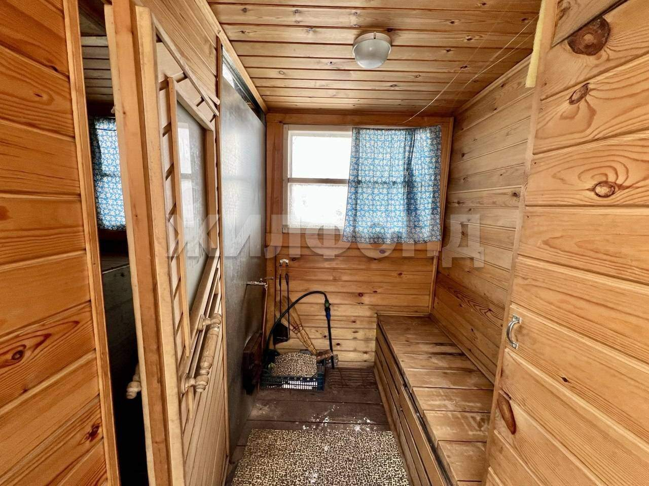 Продам земельный участок 600 м.кв.