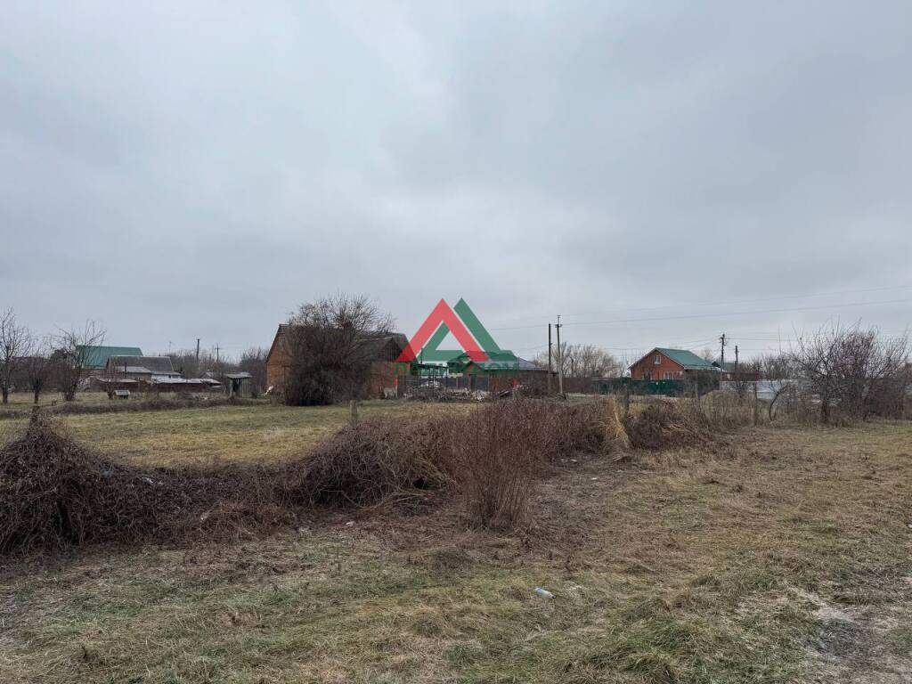 Продам земельный участок 1500 м.кв.