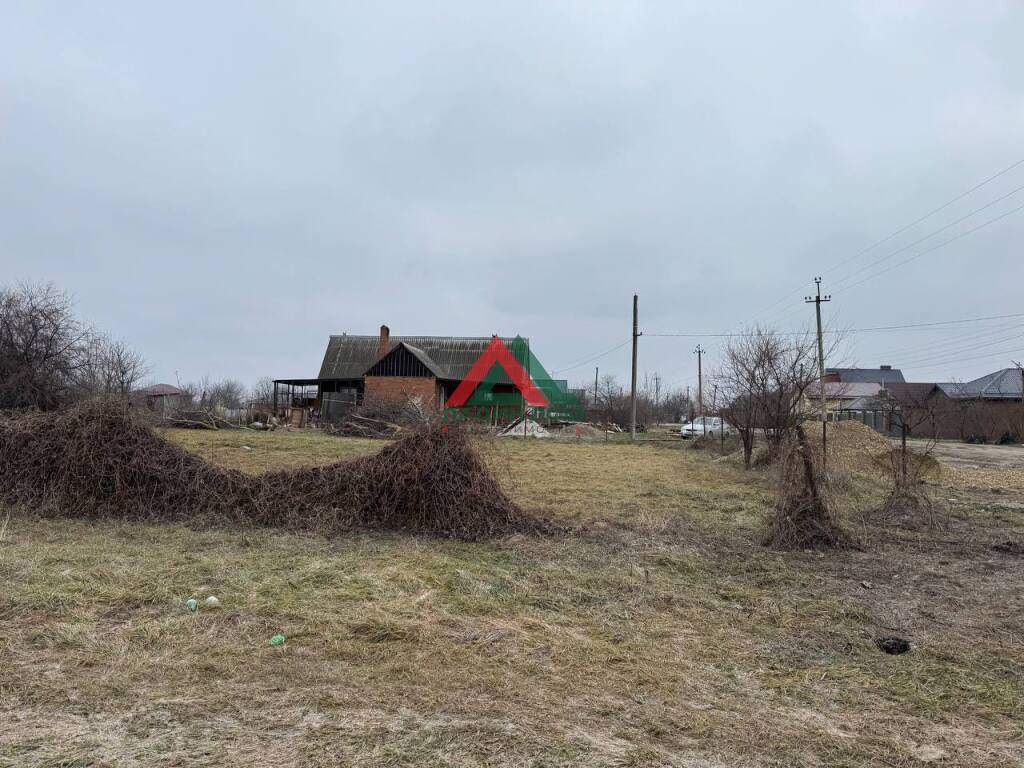 Продам земельный участок 1500 м.кв.