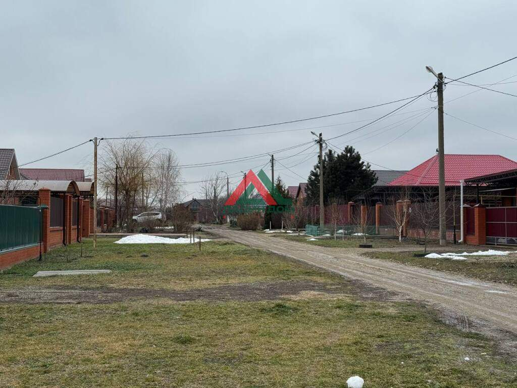 Продам земельный участок 1500 м.кв.