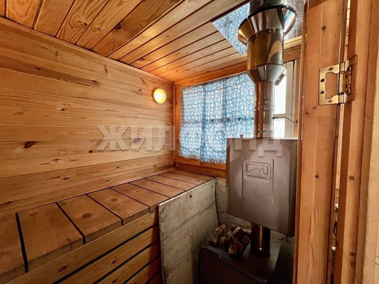 Продам земельный участок 600 м.кв.