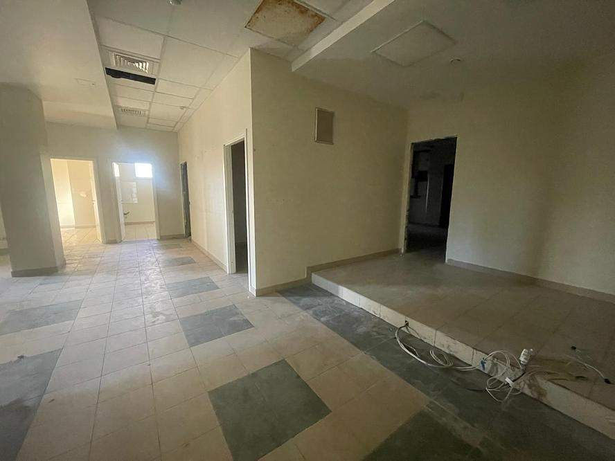 Продам магазин 216.7 м.кв.