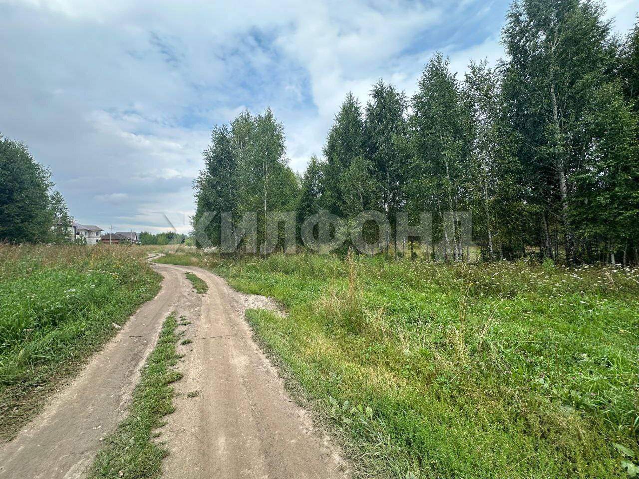 Продам земельный участок 800 м.кв.