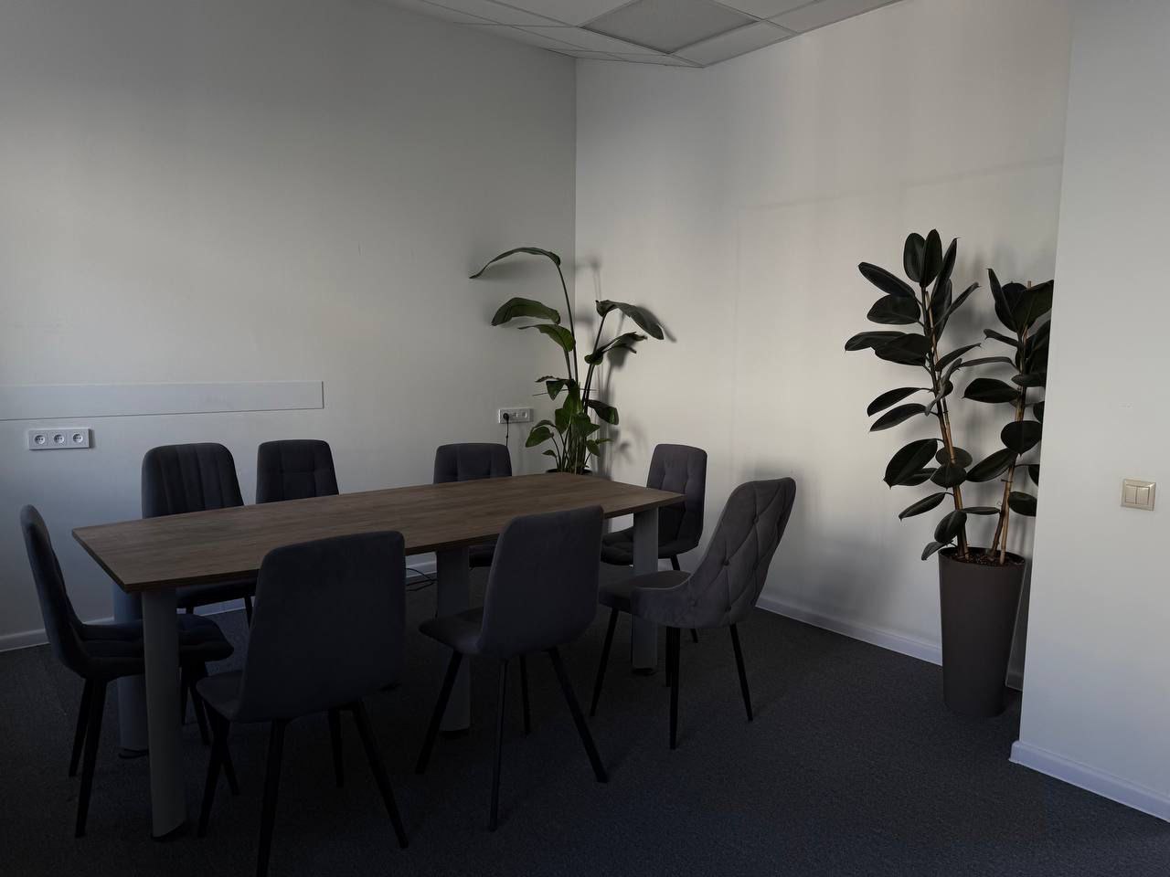 Сдам в аренду помещение свободного назначения 289.7 м.кв.