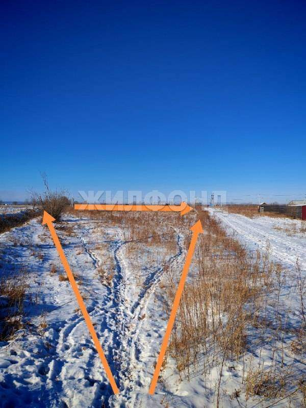 Продам земельный участок 690 м.кв.