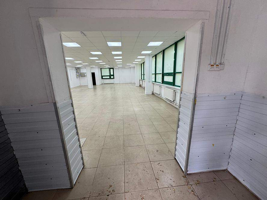 Продам магазин 162.2 м.кв.