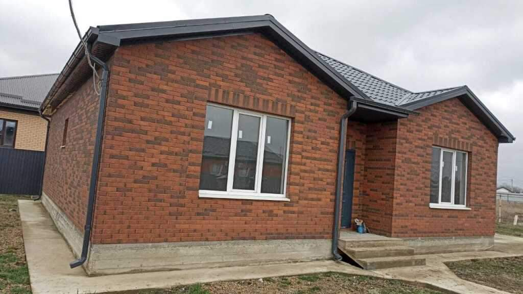 Дом на продажу в Майкопе, Убыхская улица, 2 фото №0