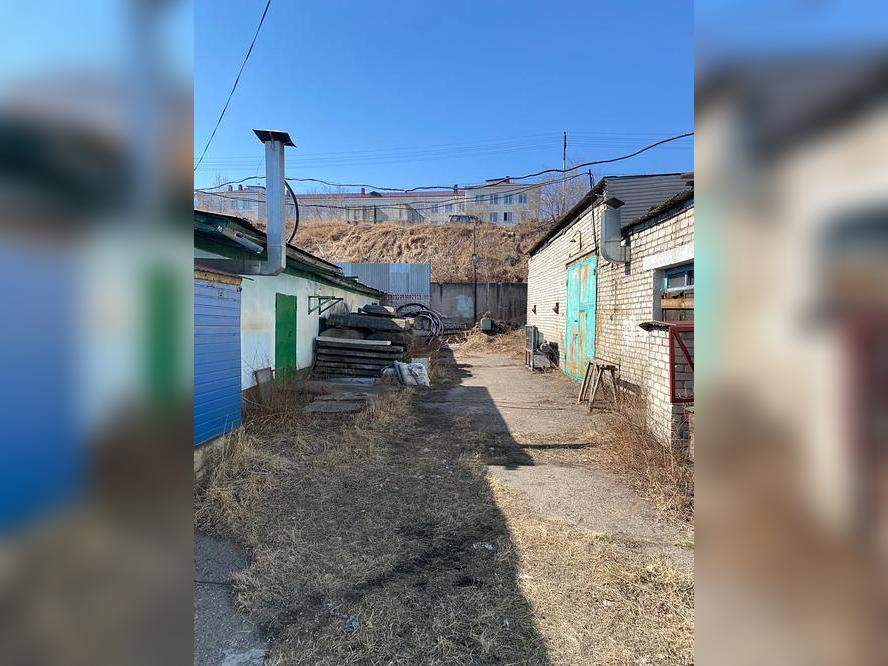 Продам магазин 2000 м.кв.