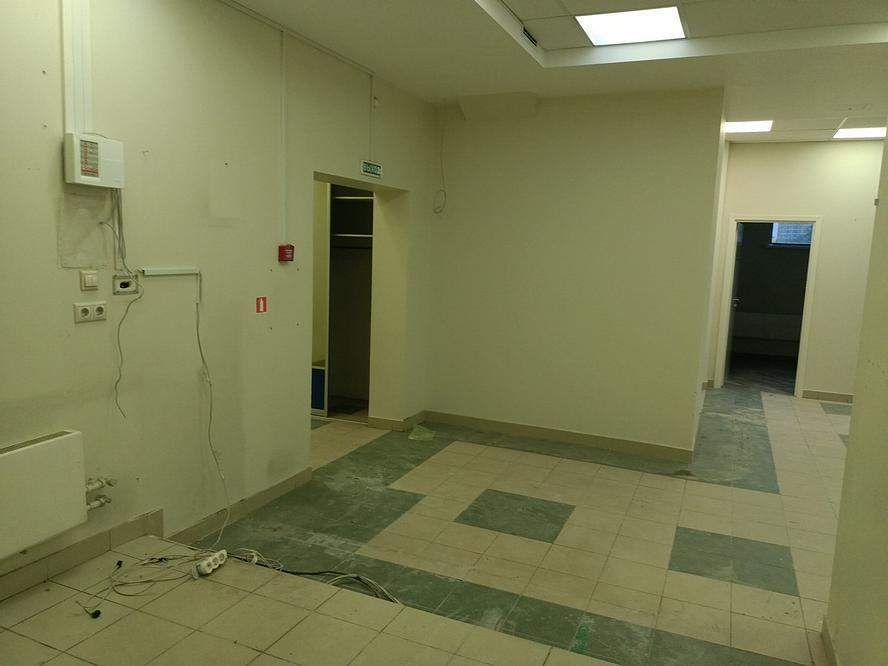 Продам магазин 216.7 м.кв.