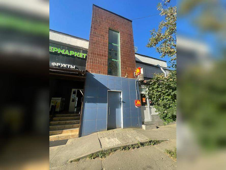 Продам магазин 216.7 м.кв.
