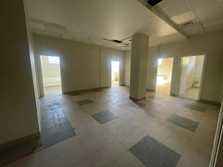 Продам магазин 216.7 м.кв.