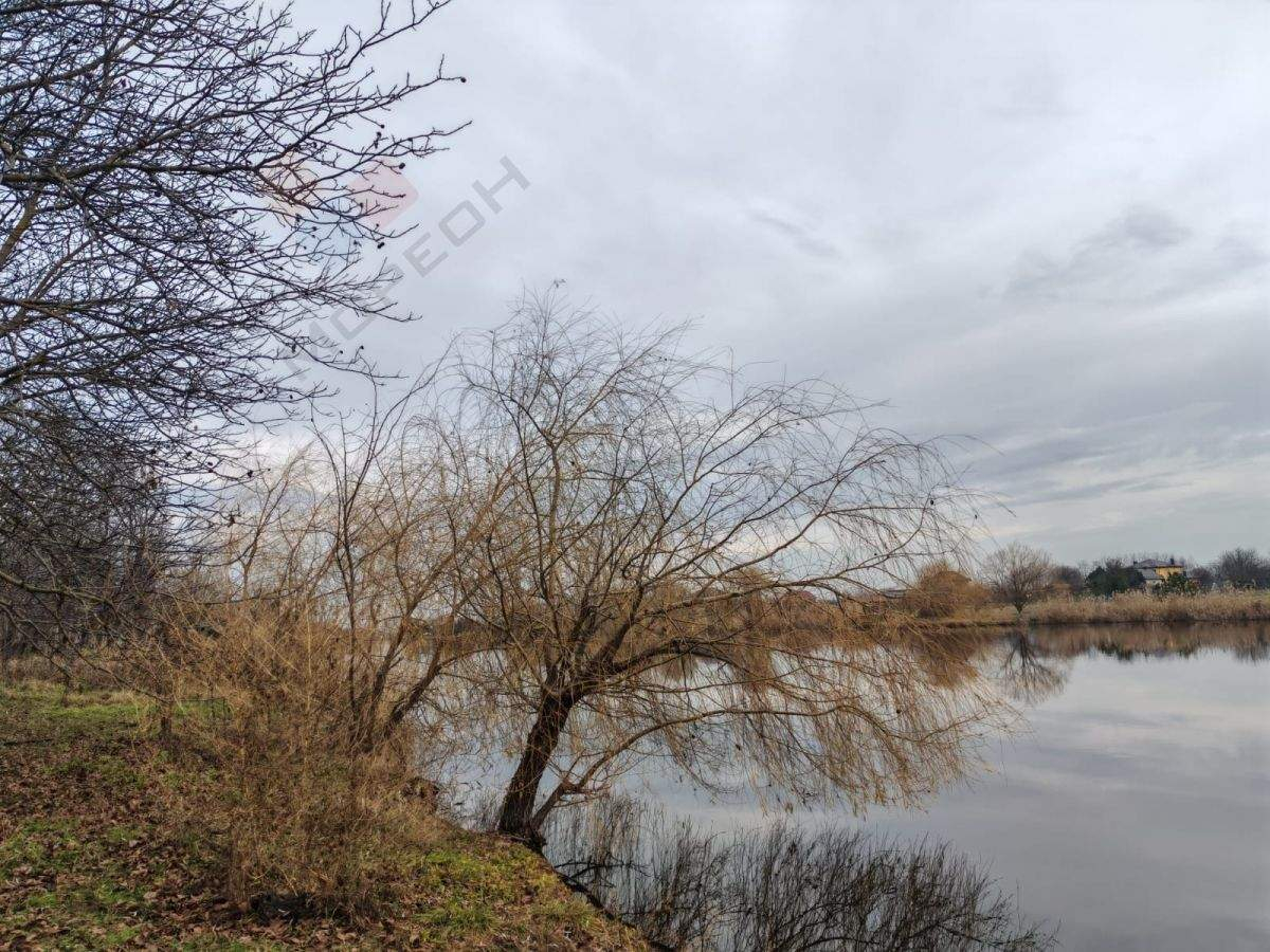 Продам земельный участок 67 м.кв.