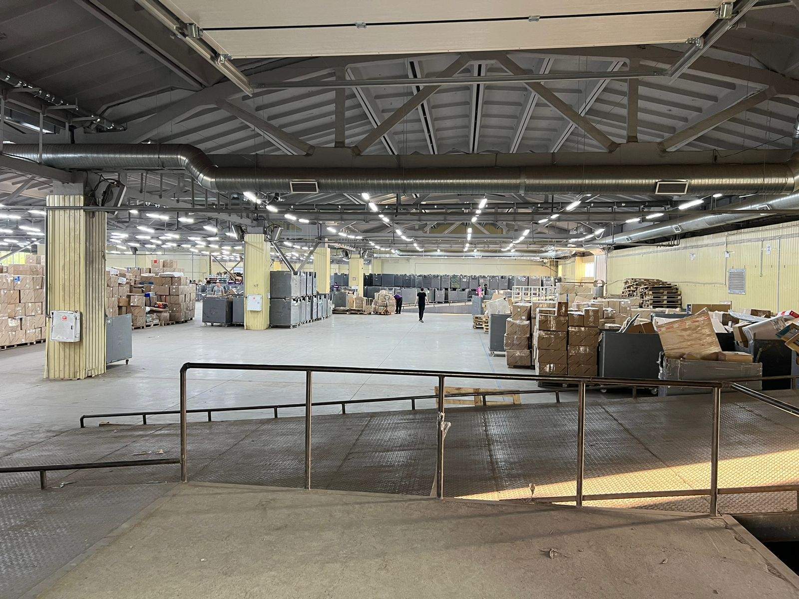 Продам торговое помещение 5133.9 м.кв.