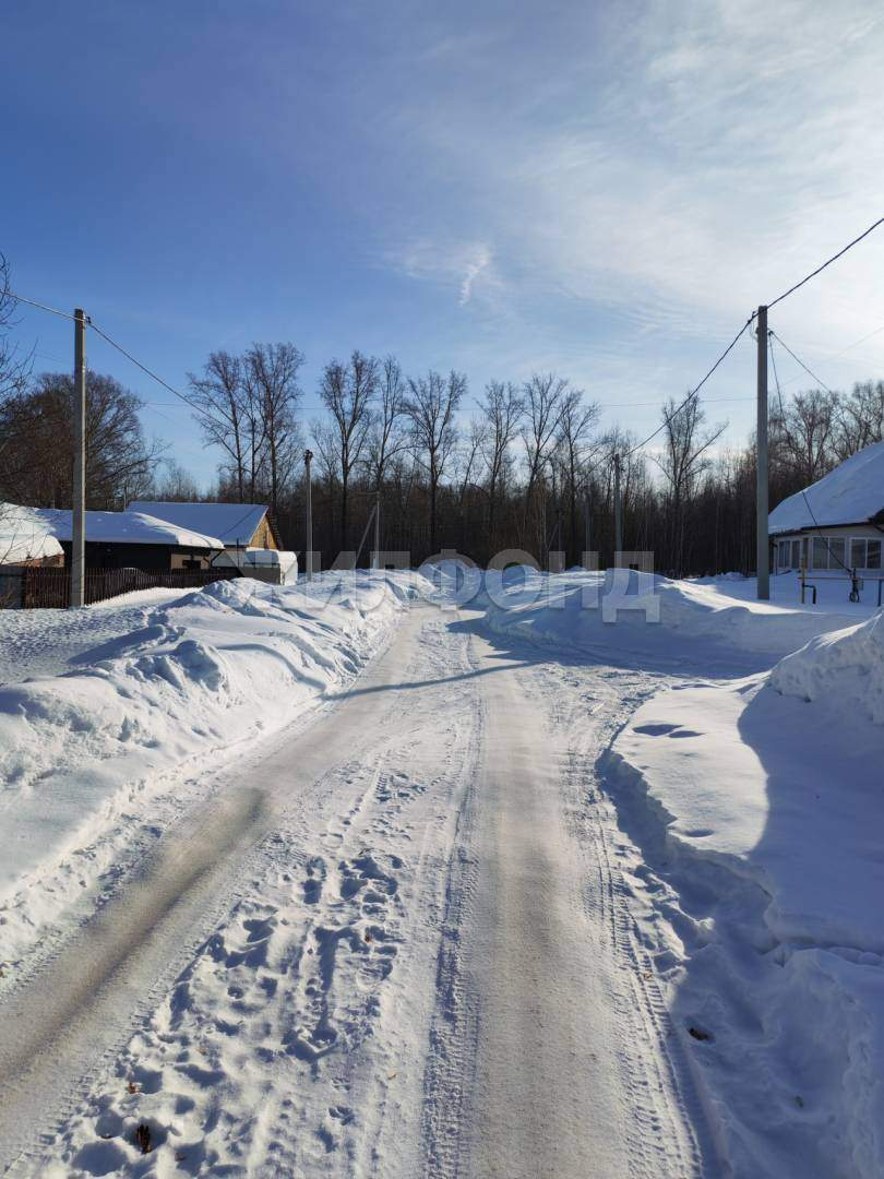 Продам земельный участок 812 м.кв.