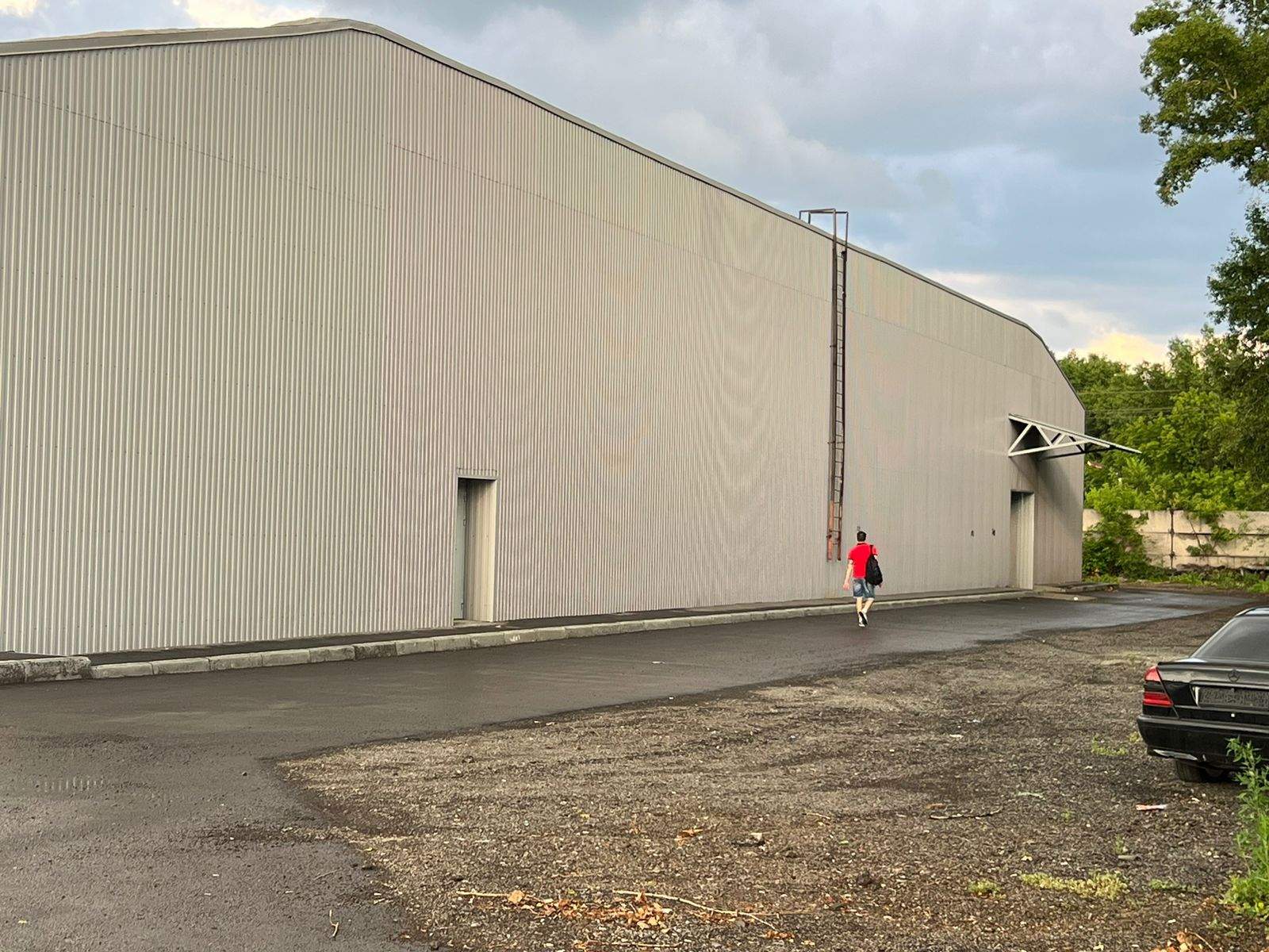 Продам торговое помещение 5133.9 м.кв.