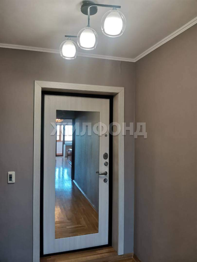 Квартира на продажу в Северске, Курчатова улица, 36А фото №1
