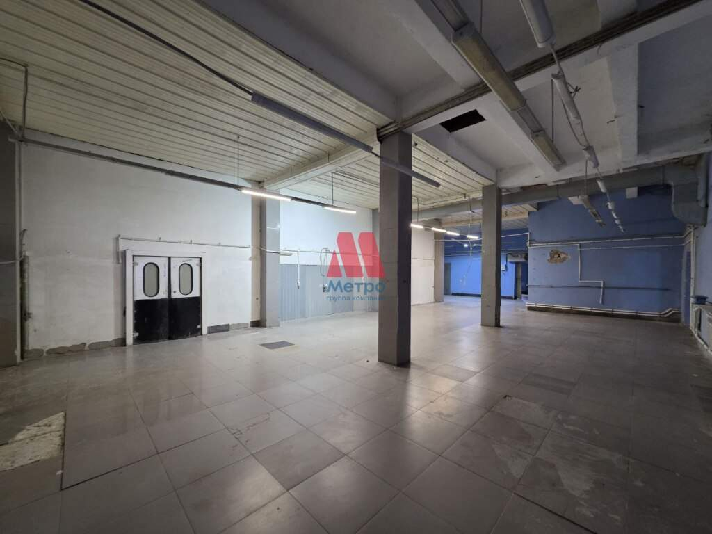 Сдам в аренду магазин 400 м.кв.