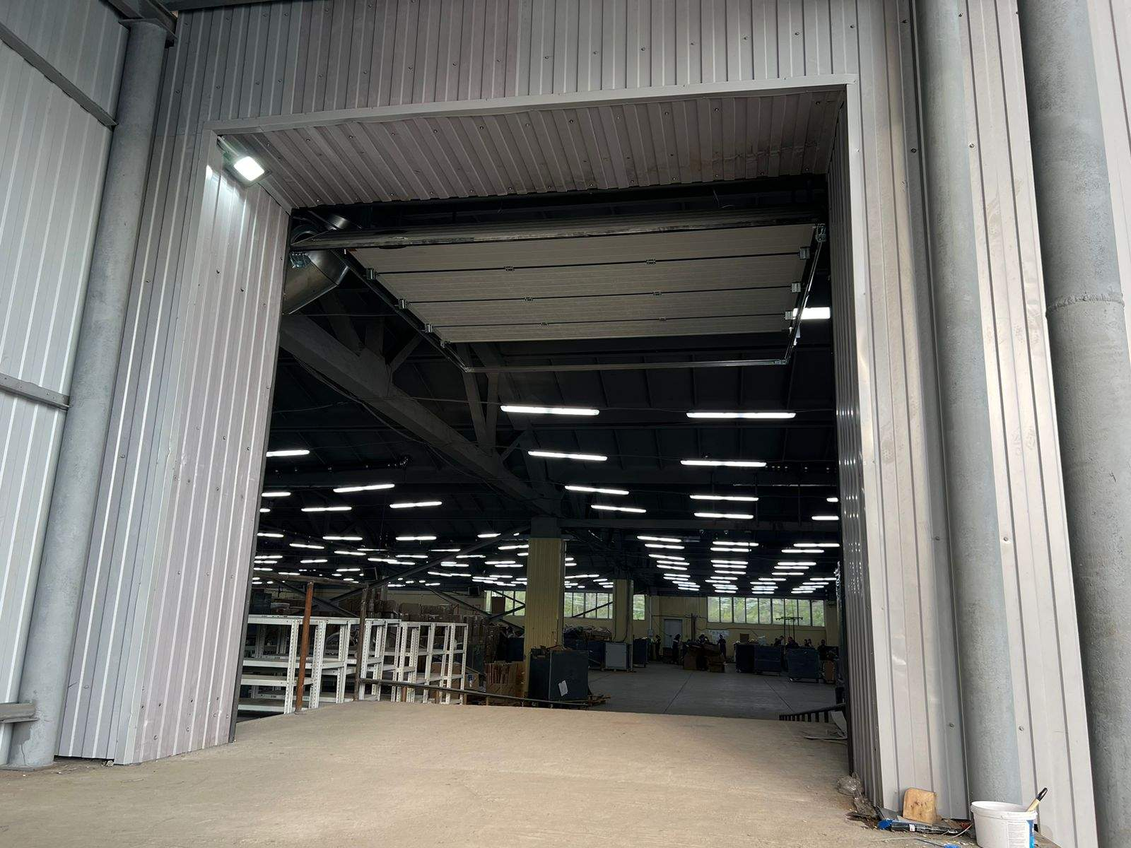 Продам торговое помещение 5133.9 м.кв.